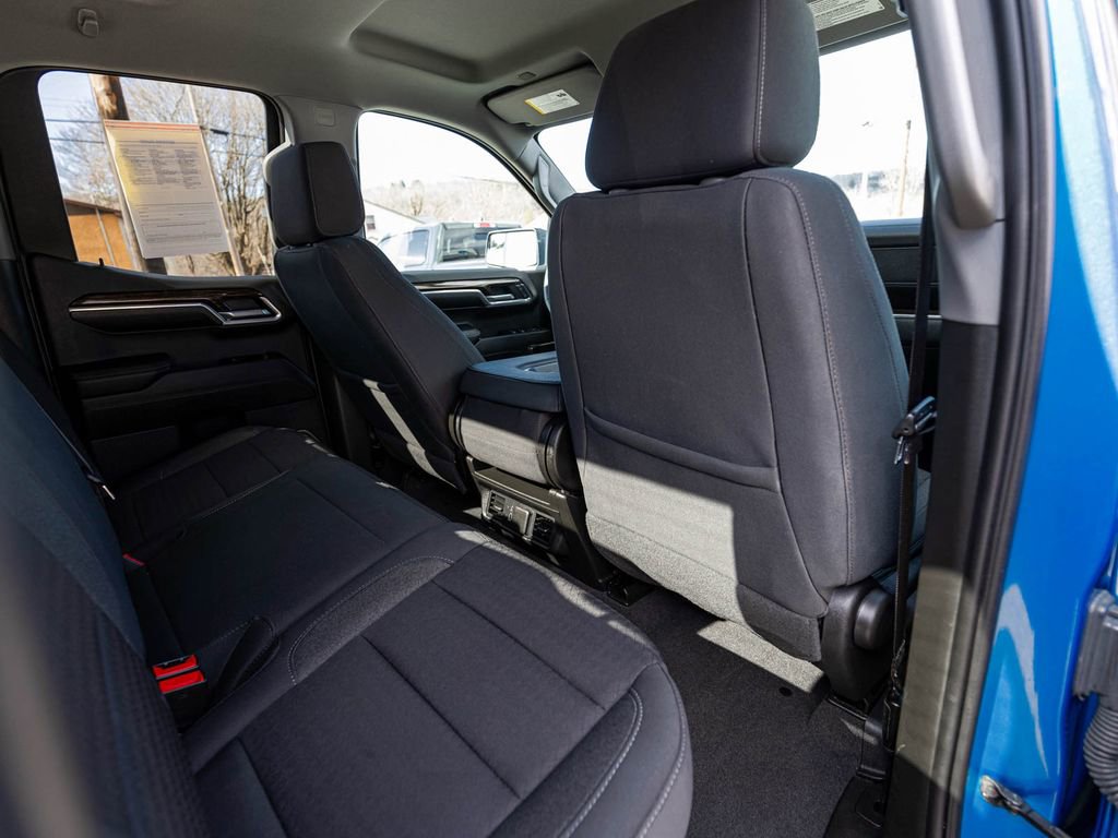 Used 2023 GMC Sierra 1500 Elevation image 28
