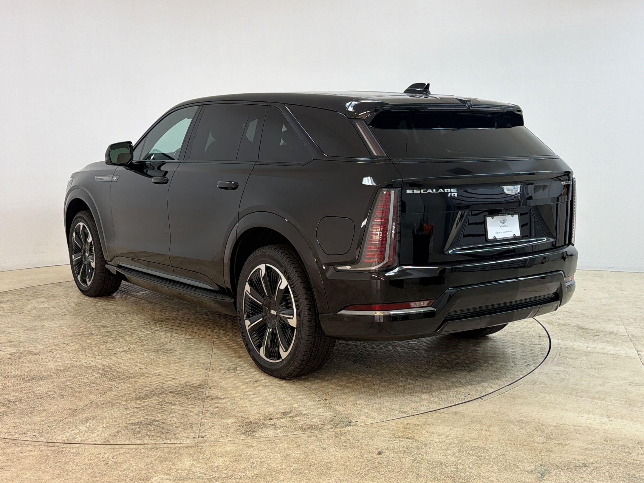 New 2026 Cadillac Escalade IQ Sport 2 w/ LPO, Floor Liner Package AWD/4WD image 3