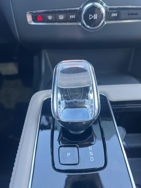 New 2026 Volvo XC90 B6 Core w/ Protection Package image 16