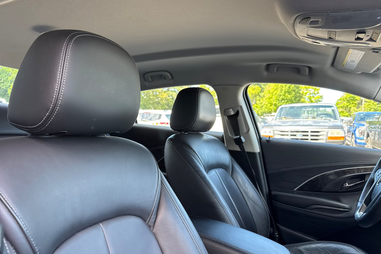Used 2016 Buick LaCrosse Leather FWD image 16