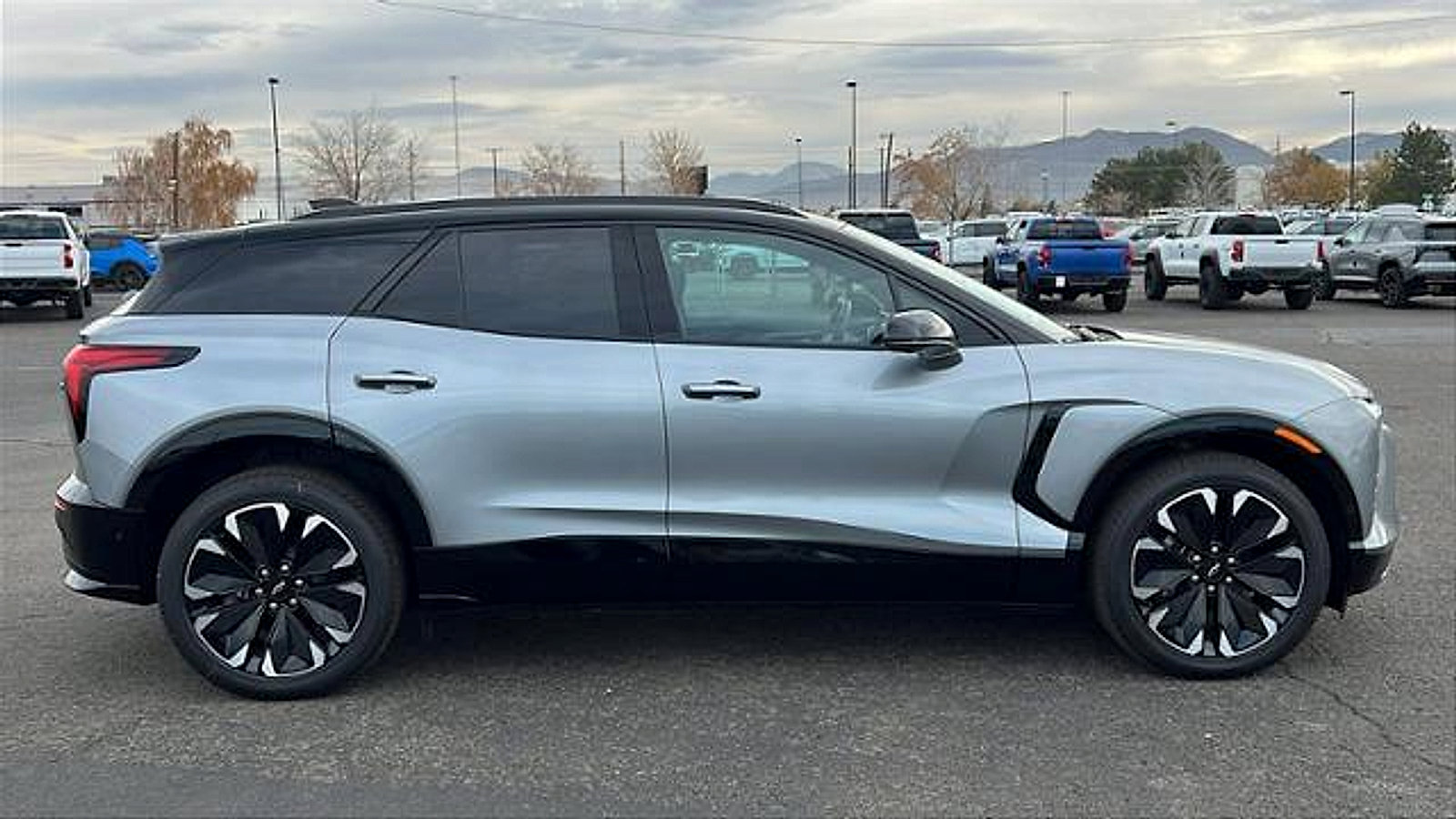 New 2026 Chevrolet Blazer EV RS w/ Super Cruise Package image 4