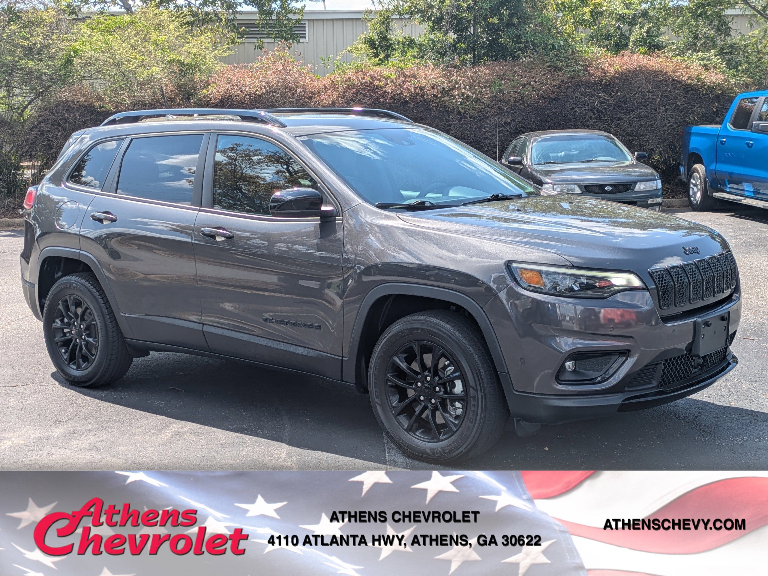 Used 2023 Jeep Cherokee Altitude Lux image 1