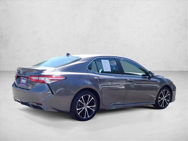 Used 2020 Toyota Camry SE FWD video 4
