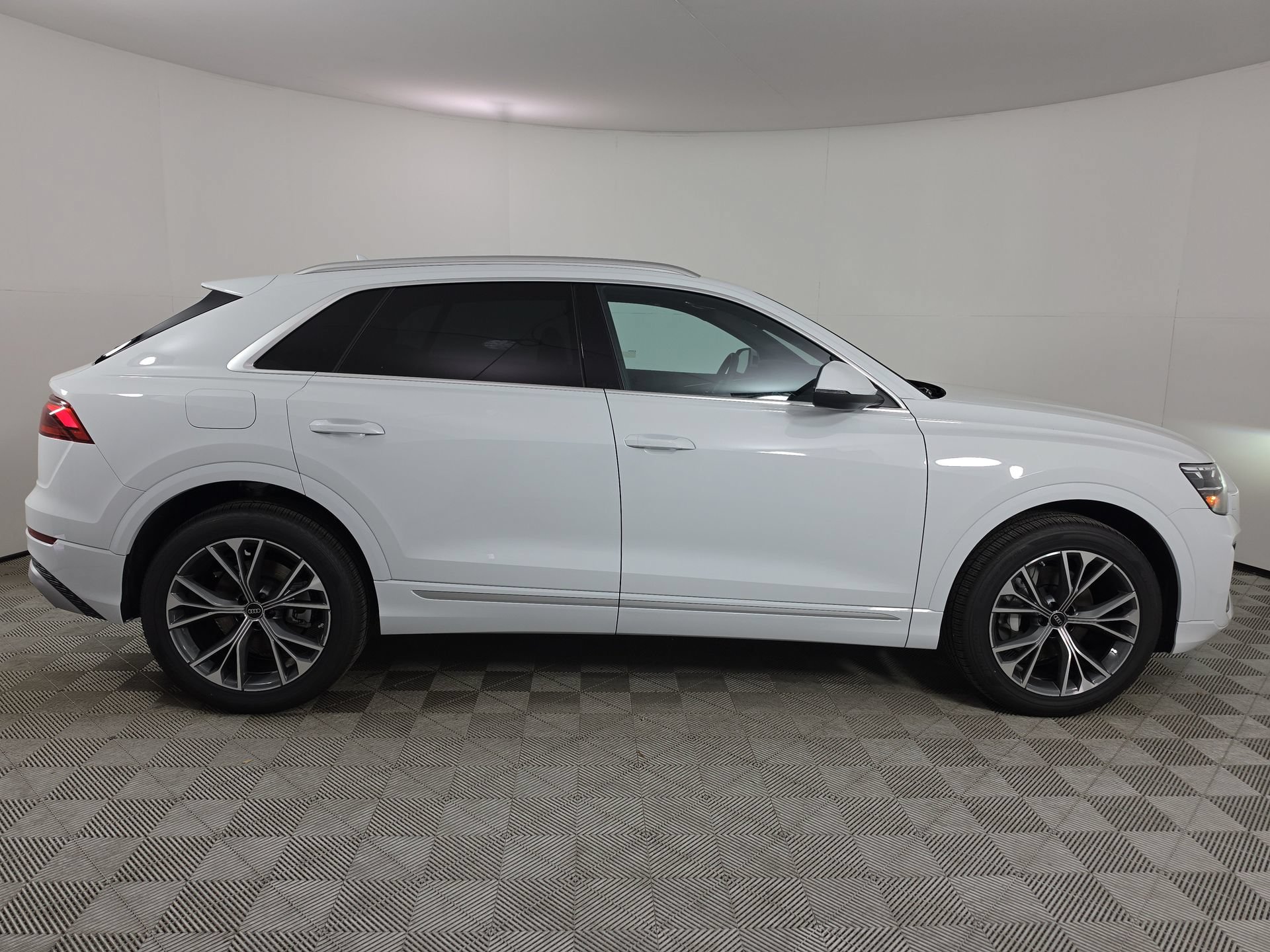 New 2026 Audi Q8 Premium AWD/4WD image 8