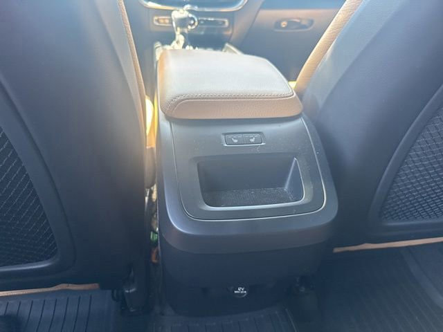 Used 2019 Volvo XC60 T6 Momentum w/ Protection Package AWD/4WD image 17