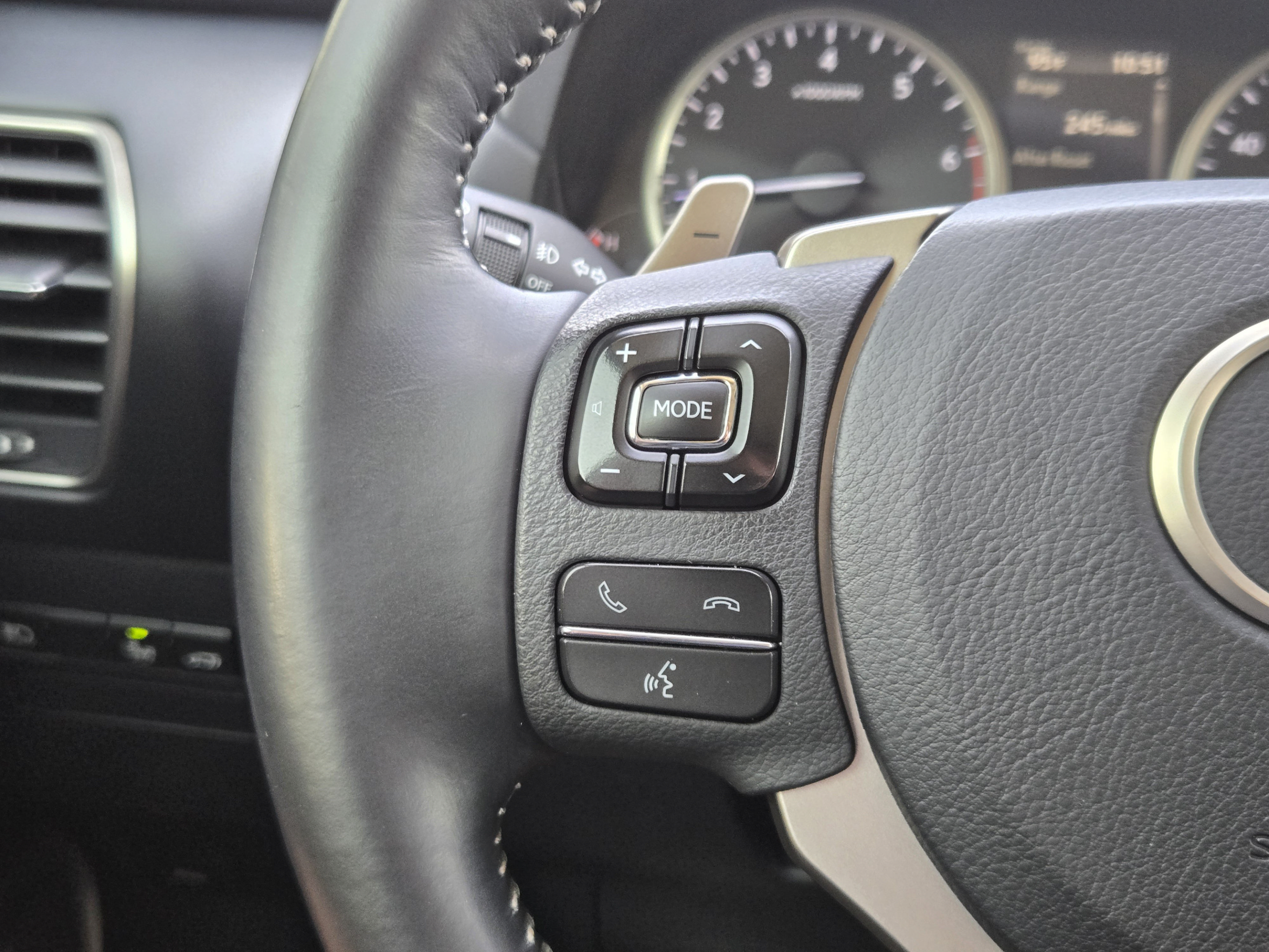 Used 2018 Lexus NX 300 FWD w/ Comfort Package image 23
