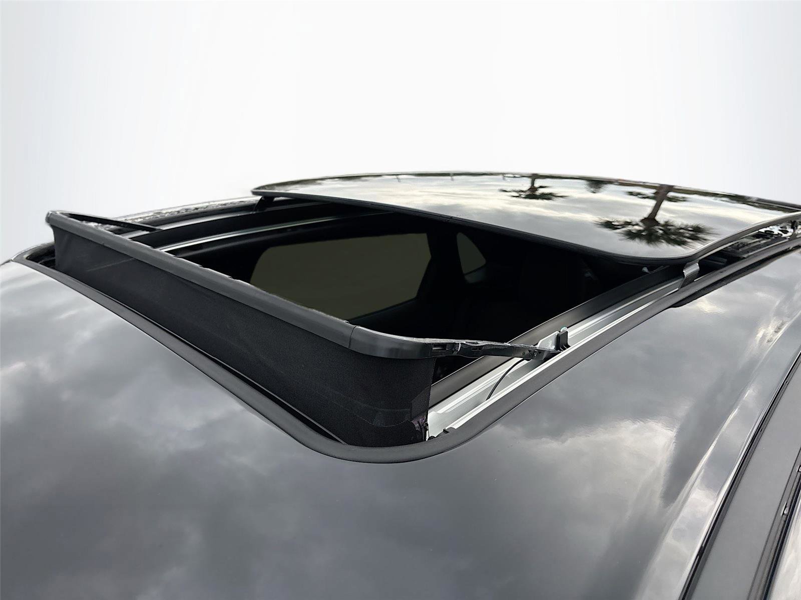 New 2025 VinFast VF 8 Plus image 21