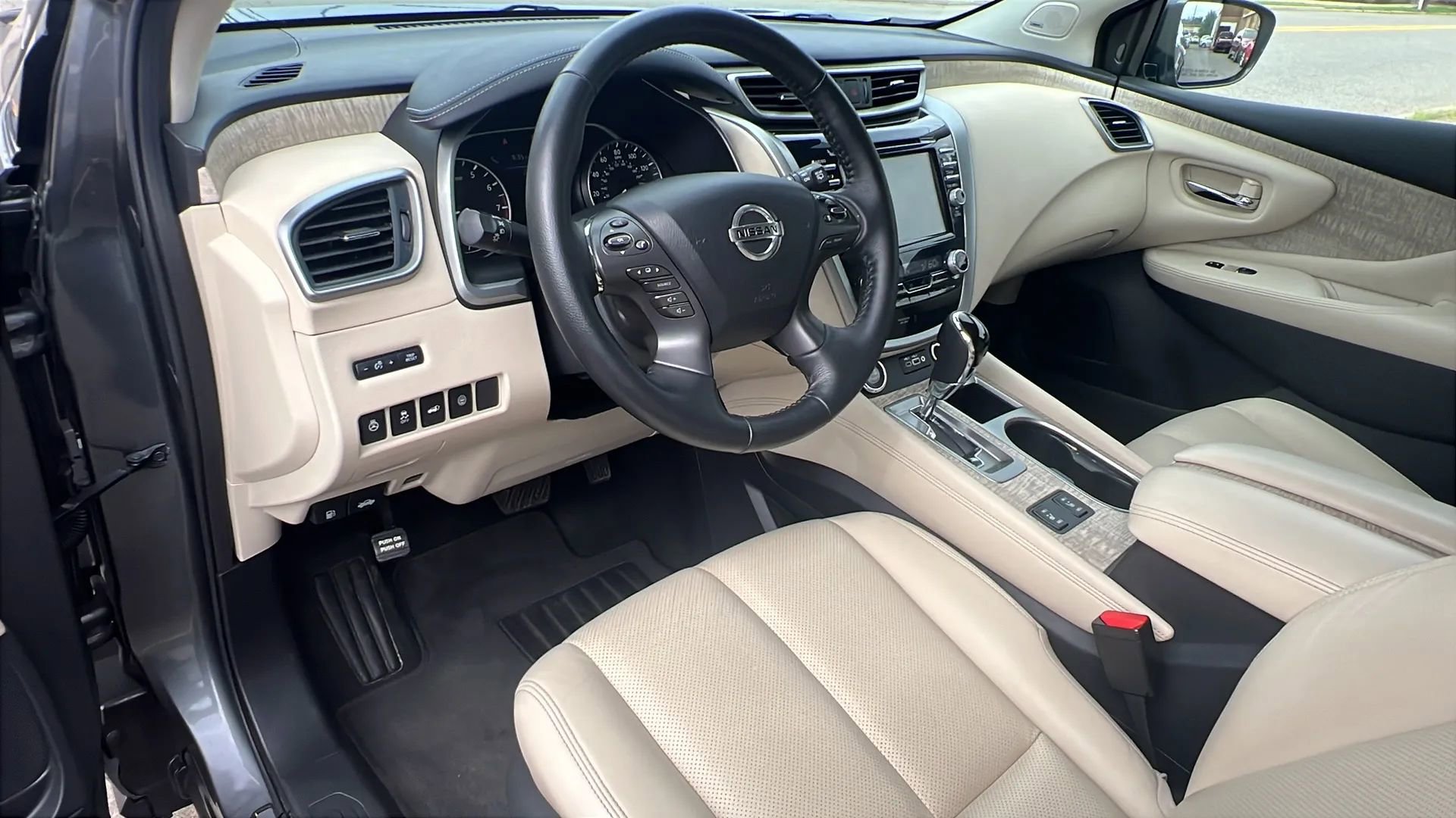 Used 2022 Nissan Murano SL w/ Cargo Package image 24