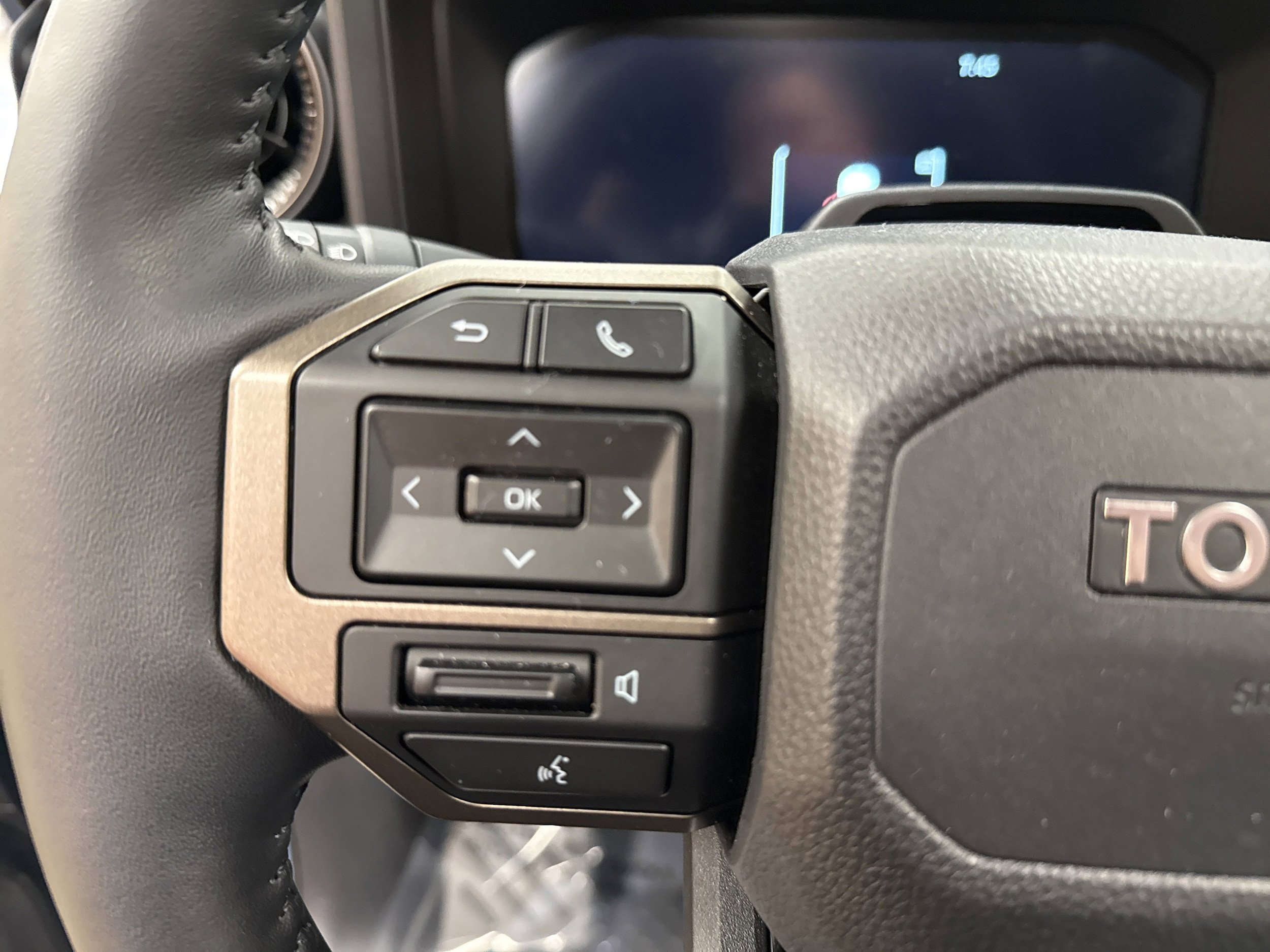 Used 2025 Toyota Land Cruiser w/ Premium Package image 35