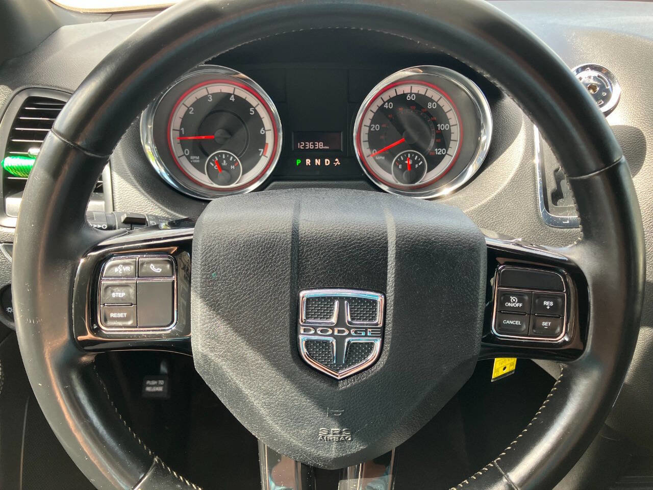 Used 2017 Dodge Grand Caravan SE FWD image 17