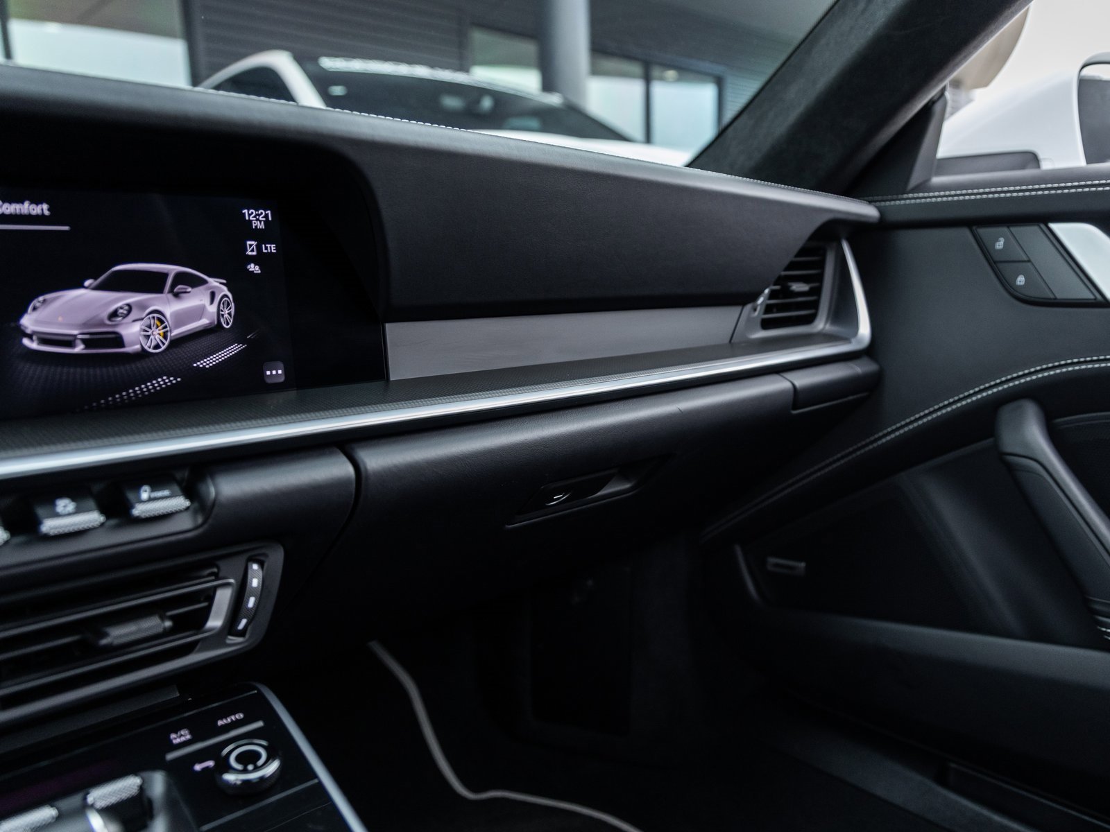 Certified 2022 Porsche 911 Turbo S image 41