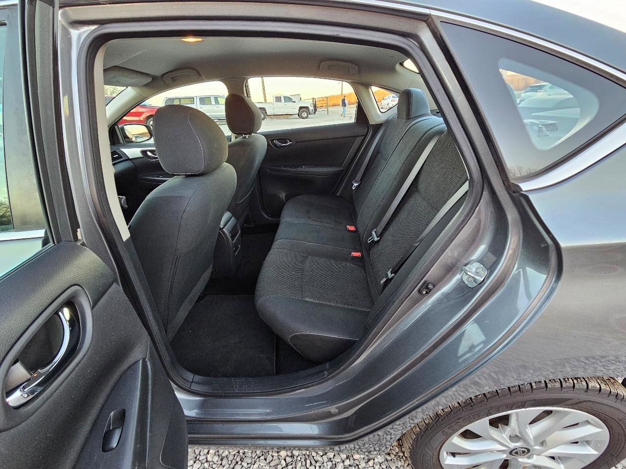 Used 2019 Nissan Sentra S w/ Appearance Package image 18