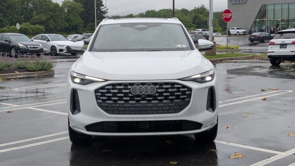 New 2025 Audi Q5 Premium Plus image 2