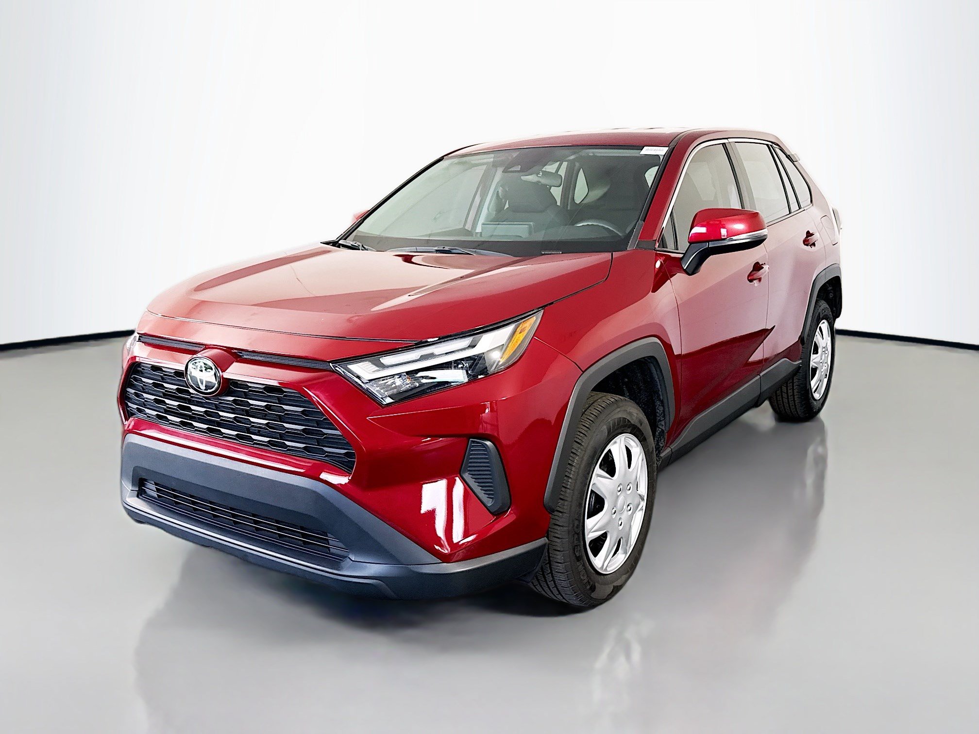 Used 2024 Toyota RAV4 LE FWD image 4