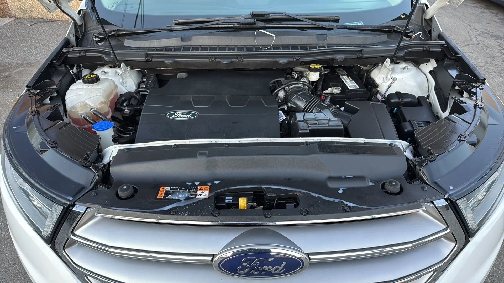 Used 2016 Ford Edge SEL w/ Canadian Touring Package image 24