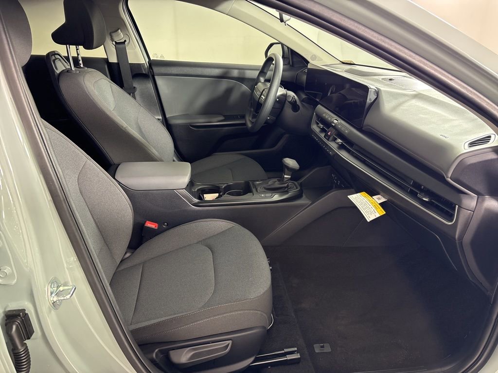 New 2026 Kia K4 LXS image 40