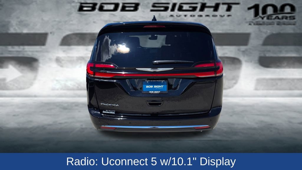 New 2025 Chrysler Pacifica Select image 5