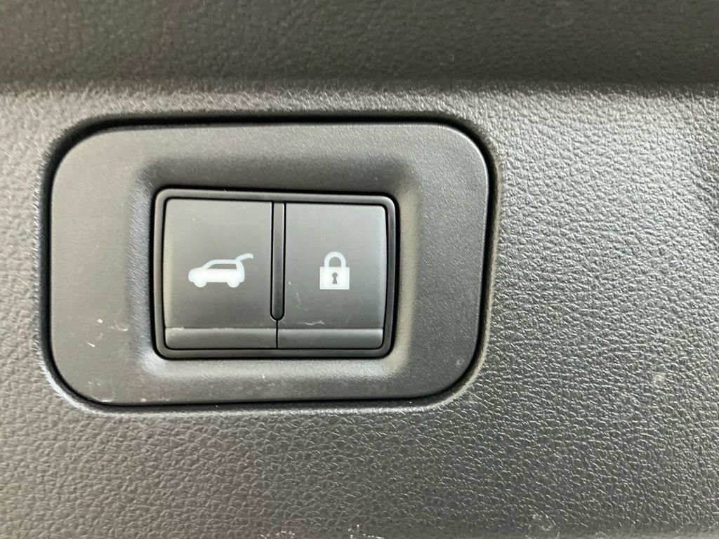 Used 2025 INFINITI QX80 Sensory image 38