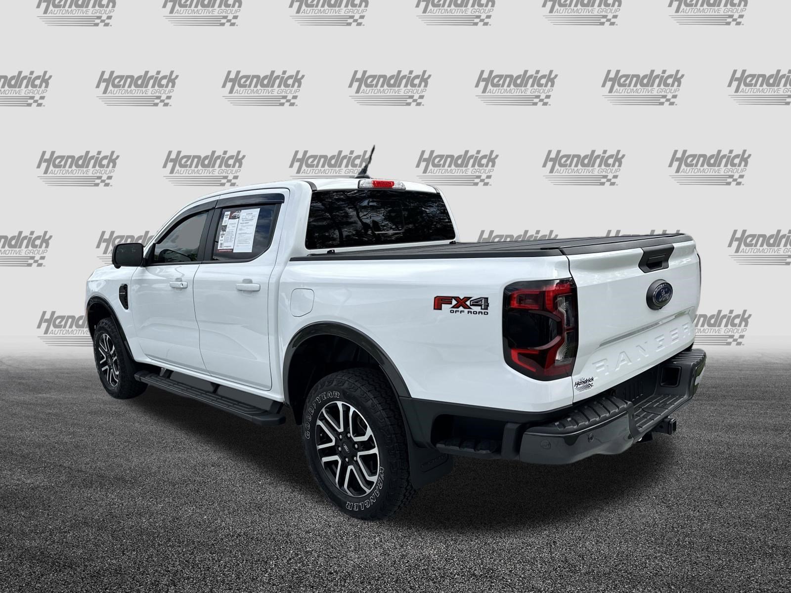 Used 2024 Ford Ranger Lariat w/ FX4 Off-Road Package image 8
