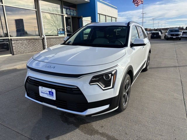 Used 2025 Kia Niro EX