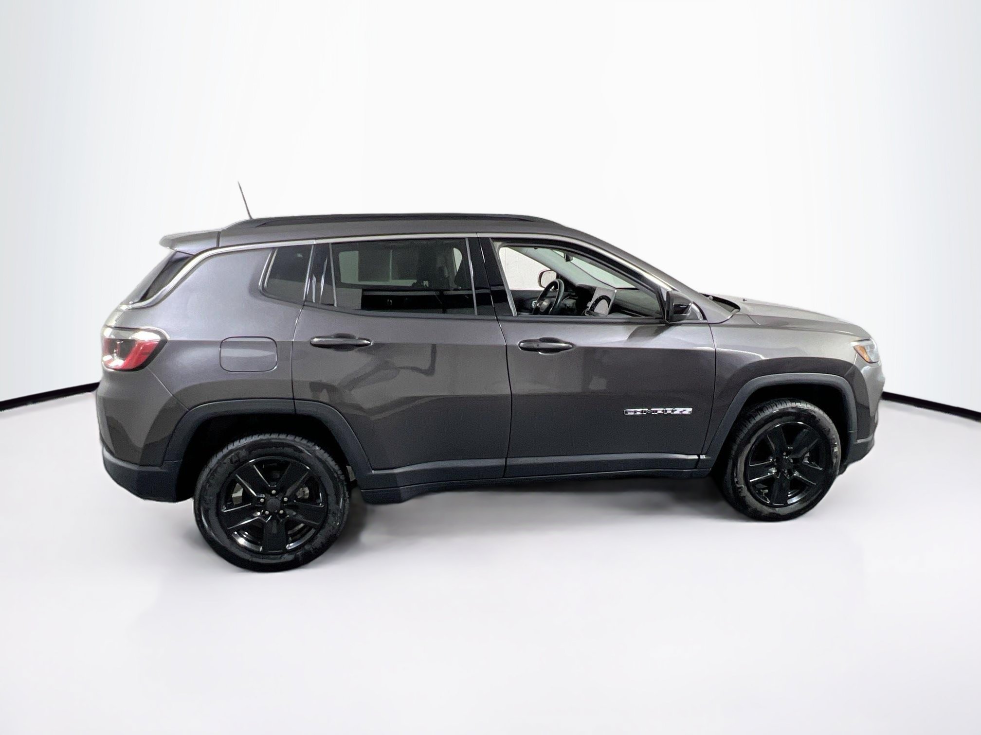 Used 2022 Jeep Compass Latitude w/ Convenience Group AWD/4WD image 4