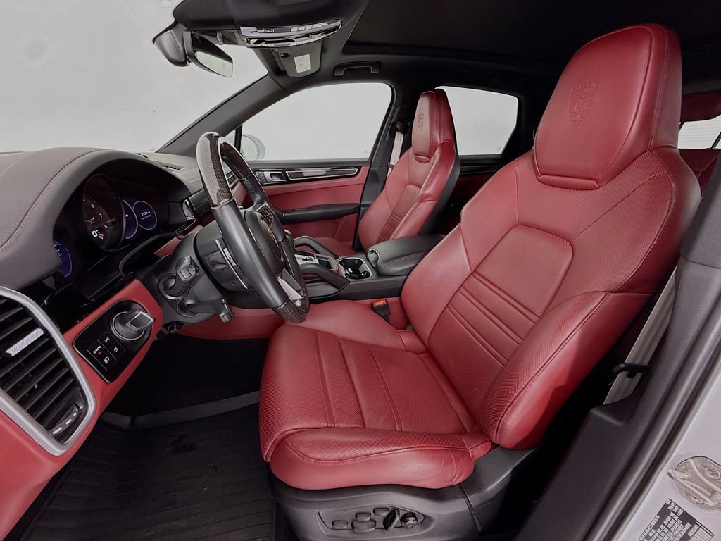 Certified 2023 Porsche Cayenne Platinum Edition AWD/4WD image 5
