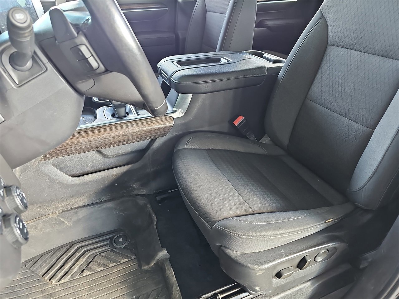 Used 2022 Chevrolet Silverado 1500 LT Trail Boss image 14