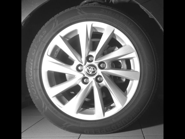 Used 2024 Toyota Camry LE FWD image 28
