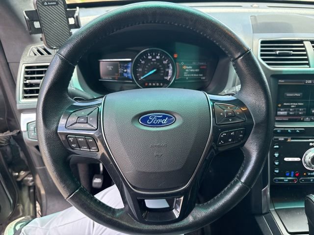 Used 2016 Ford Explorer Limited w/ Equipment Group 301A AWD/4WD image 15
