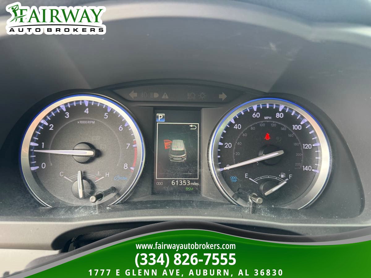 Used 2019 Toyota Highlander XLE FWD image 22