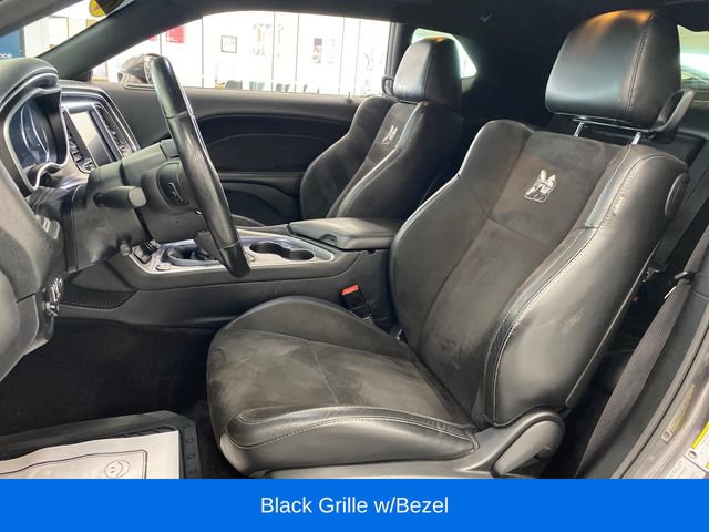Used 2017 Dodge Challenger R/T Scat Pack w/ Leather Interior Group RWD image 12