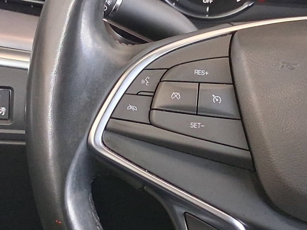 Used 2024 Cadillac XT5 Luxury w/ LPO, Floor Liner Package FWD image 11