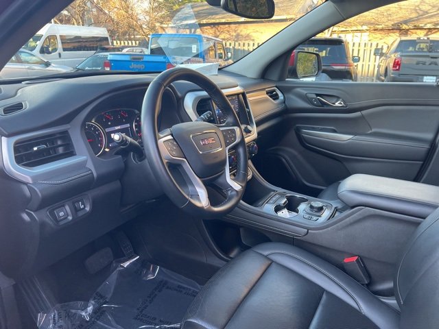 Used 2023 GMC Acadia SLT image 25