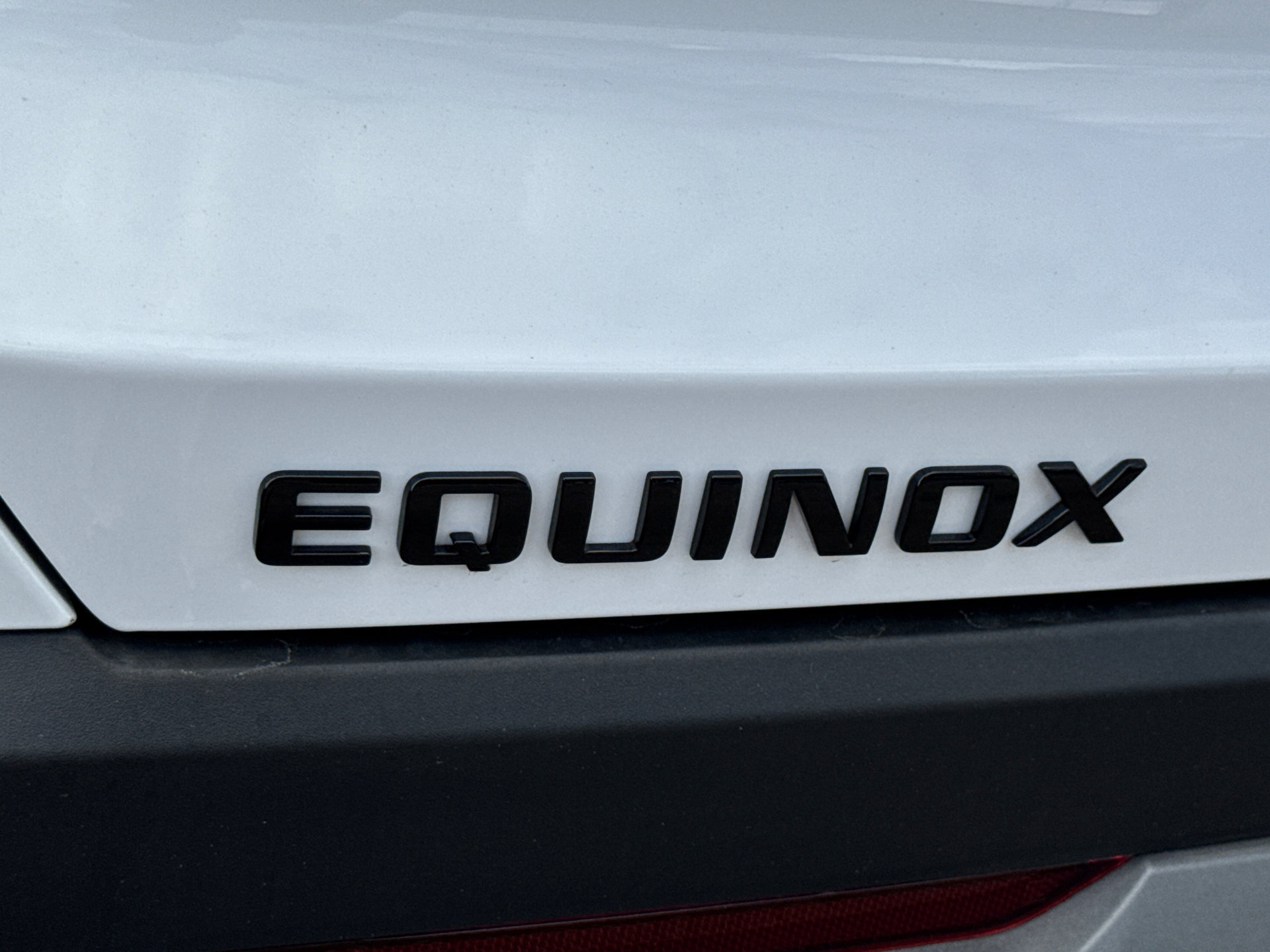 New 2027 Chevrolet Equinox LT w/ Convenience Package II FWD image 12