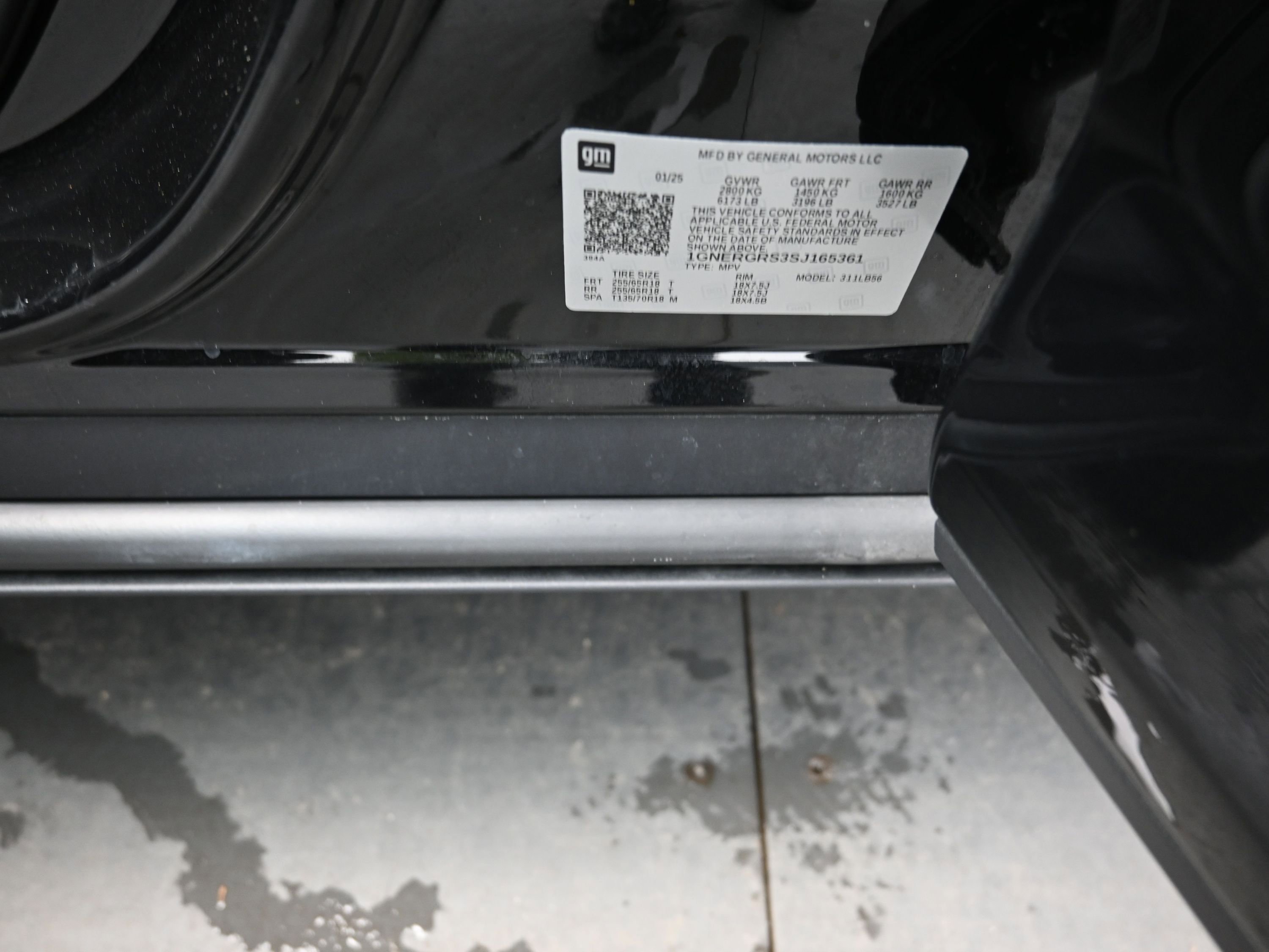 Used 2025 Chevrolet Traverse LT image 17