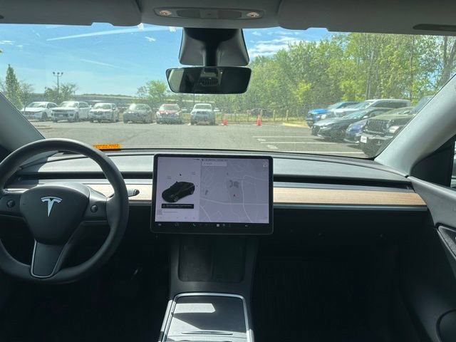 Used 2021 Tesla Model Y Long Range AWD/4WD image 25