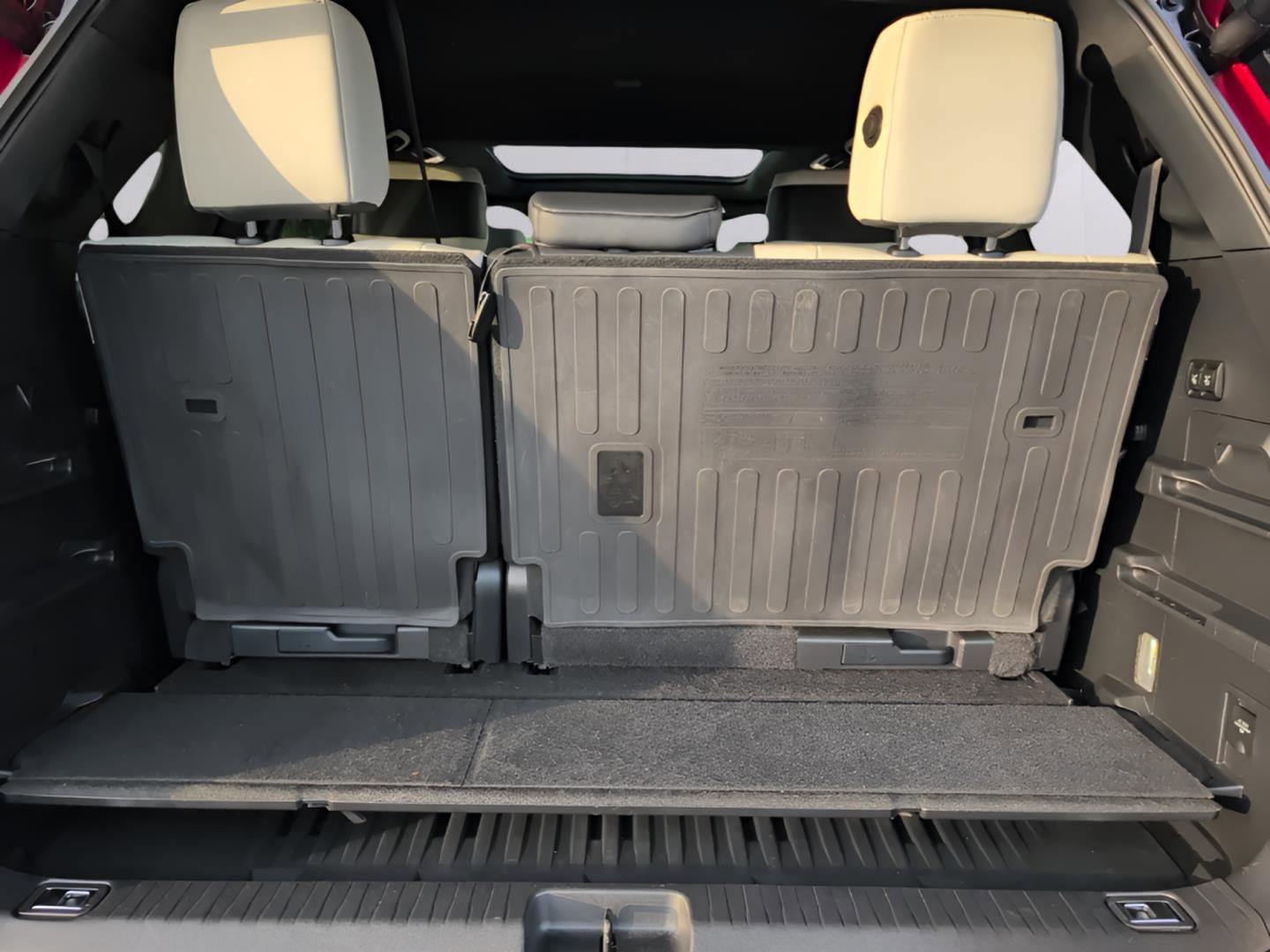 Used 2023 Toyota Sequoia Capstone image 9