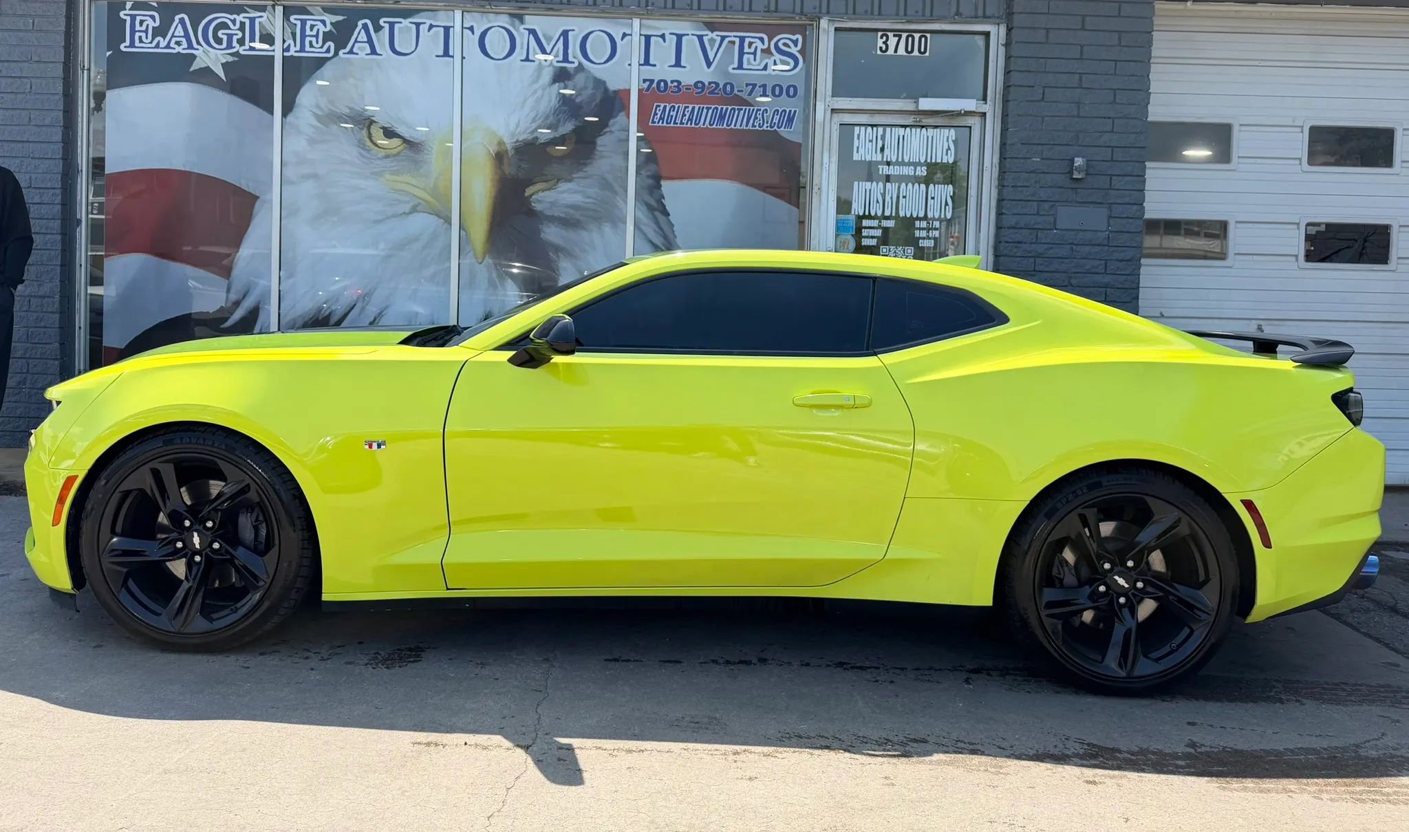 Used 2019 Chevrolet Camaro SS w/ Black Appearance Package RWD image 6