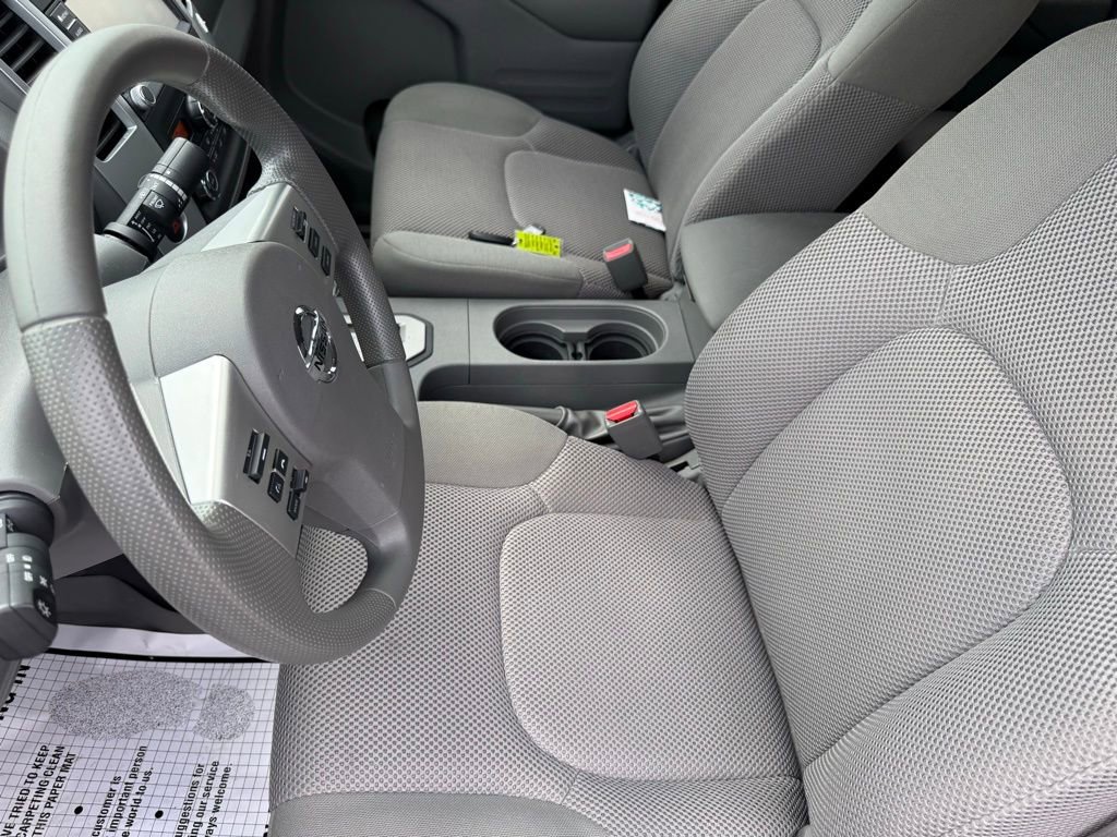 Used 2020 Nissan Frontier SV RWD image 13