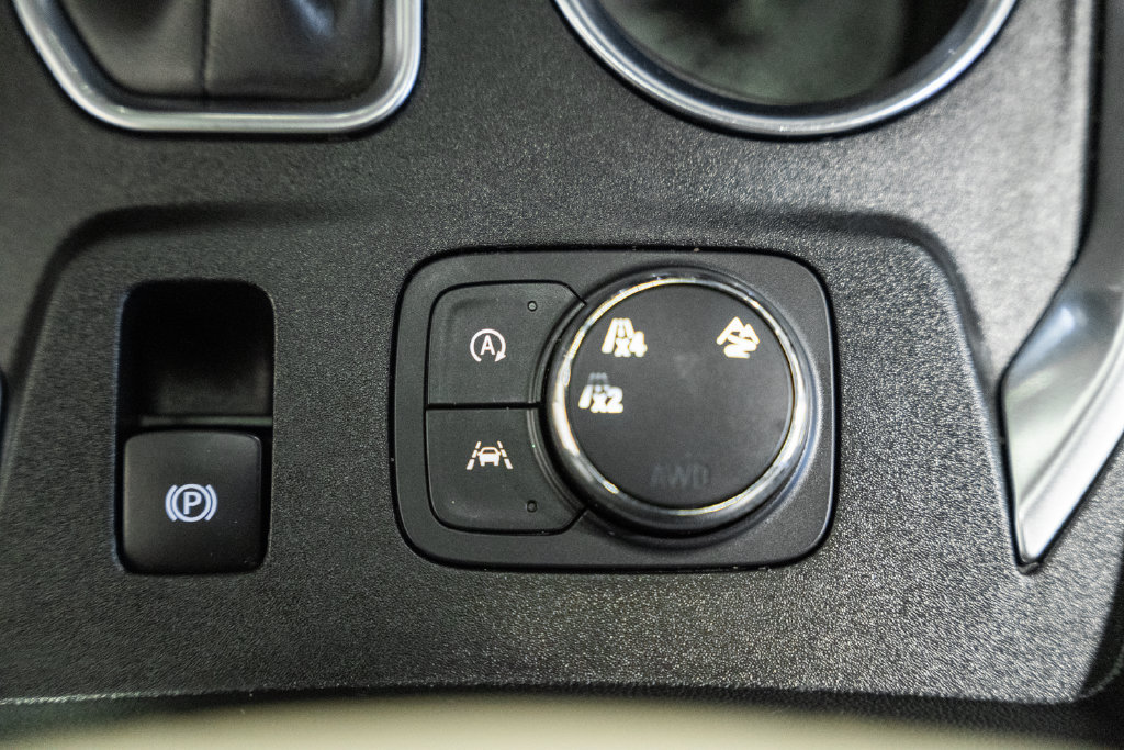 Used 2022 Chevrolet Traverse LS AWD/4WD image 19