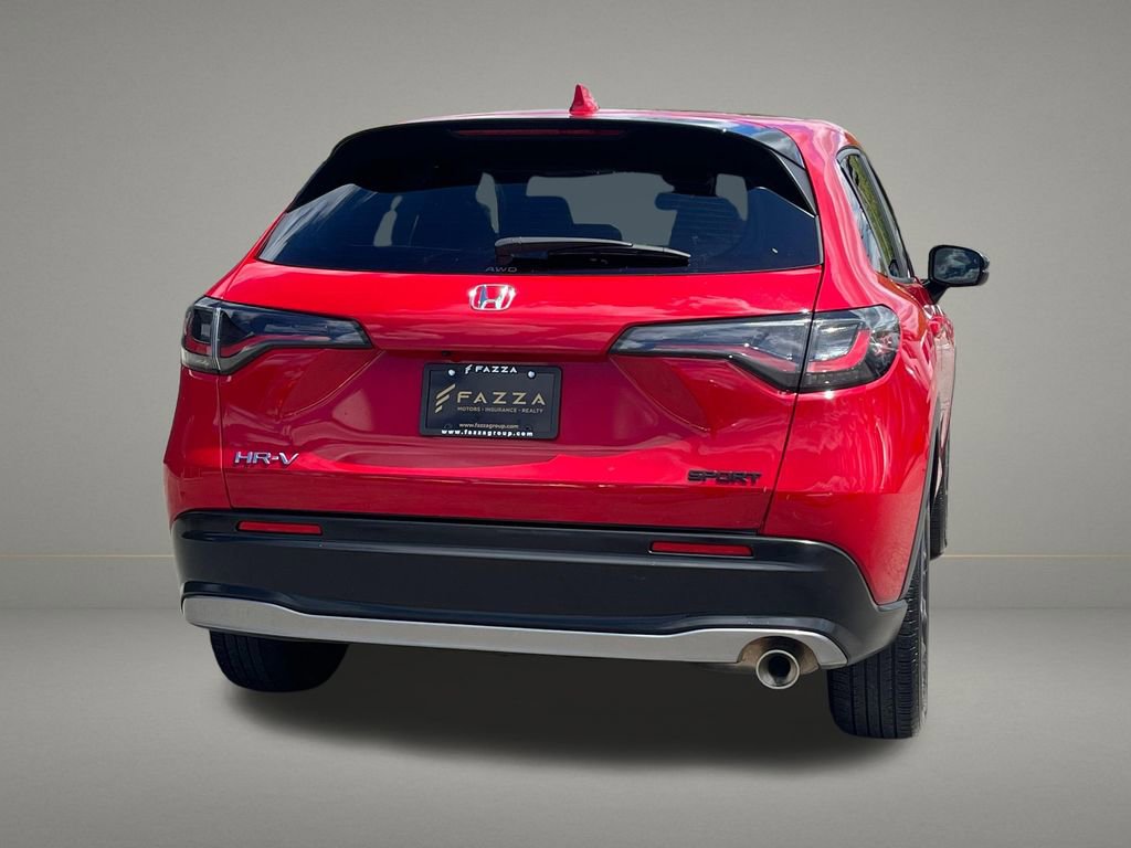 Used 2025 Honda HR-V Sport image 5