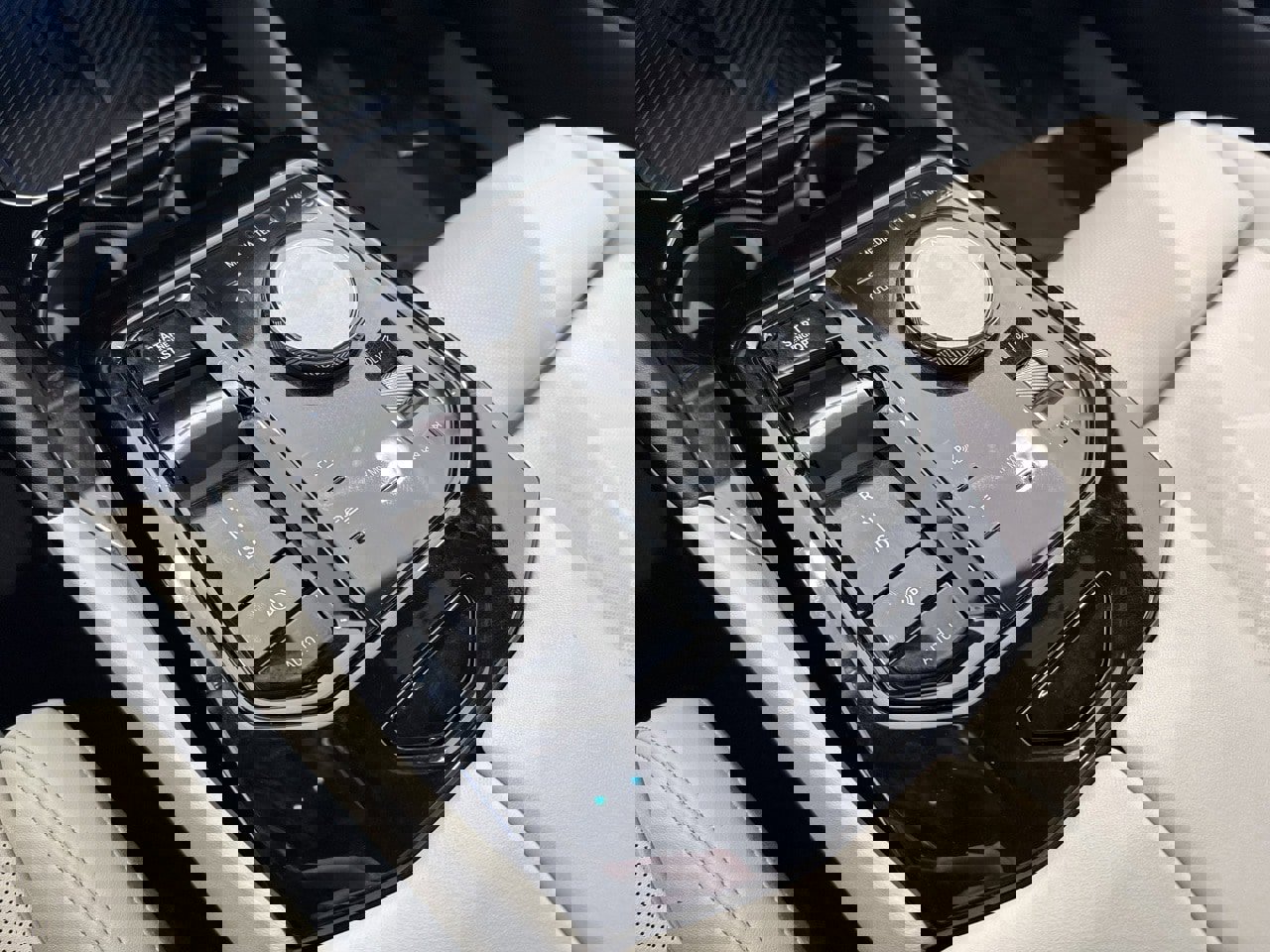 Certified 2025 BMW 530i xDrive 530i xDrive w/ Premium Package image 33