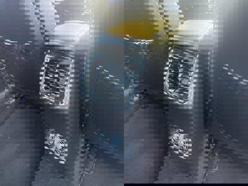 Used 2017 Kia Cadenza Premium w/ Luxury Package image 30