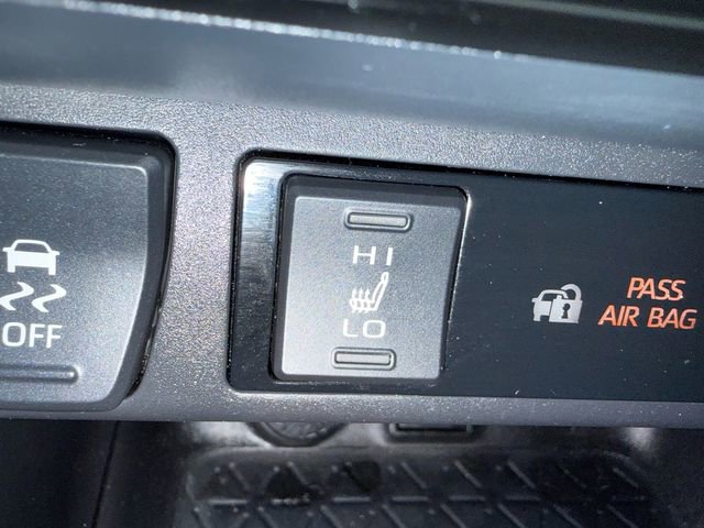 Used 2024 Toyota RAV4 XLE Premium image 28