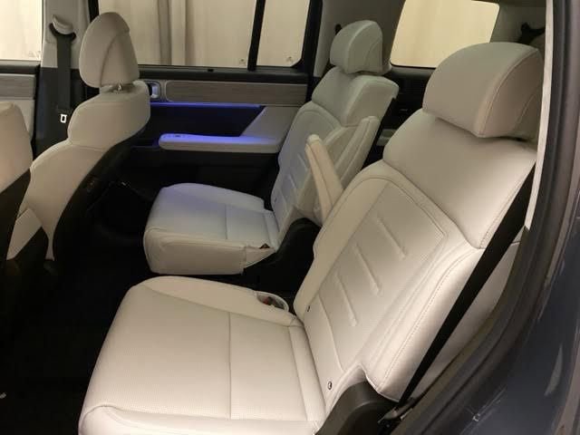 Used 2024 Hyundai Santa Fe Calligraphy image 18