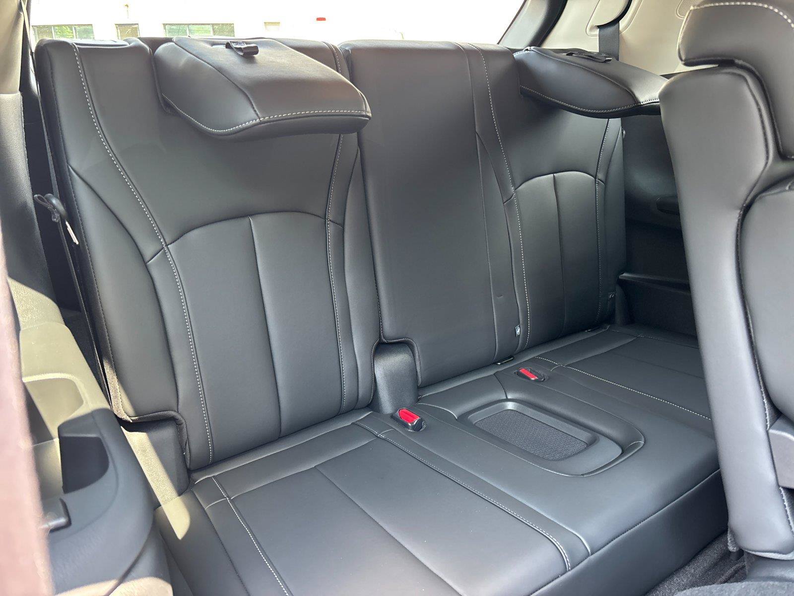New 2027 INFINITI QX60 Luxe w/ Cargo Package FWD image 39