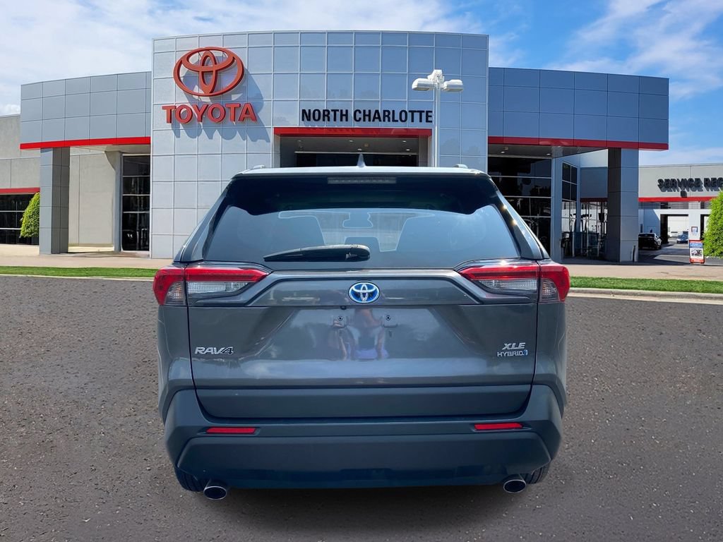 Used 2020 Toyota RAV4 XLE w/ Convenience Package AWD/4WD image 7