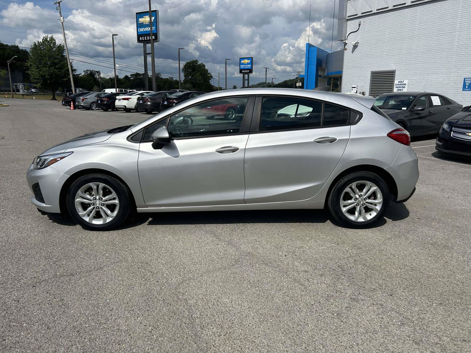 Used 2019 Chevrolet Cruze LS w/ LS Convenience Package FWD image 6