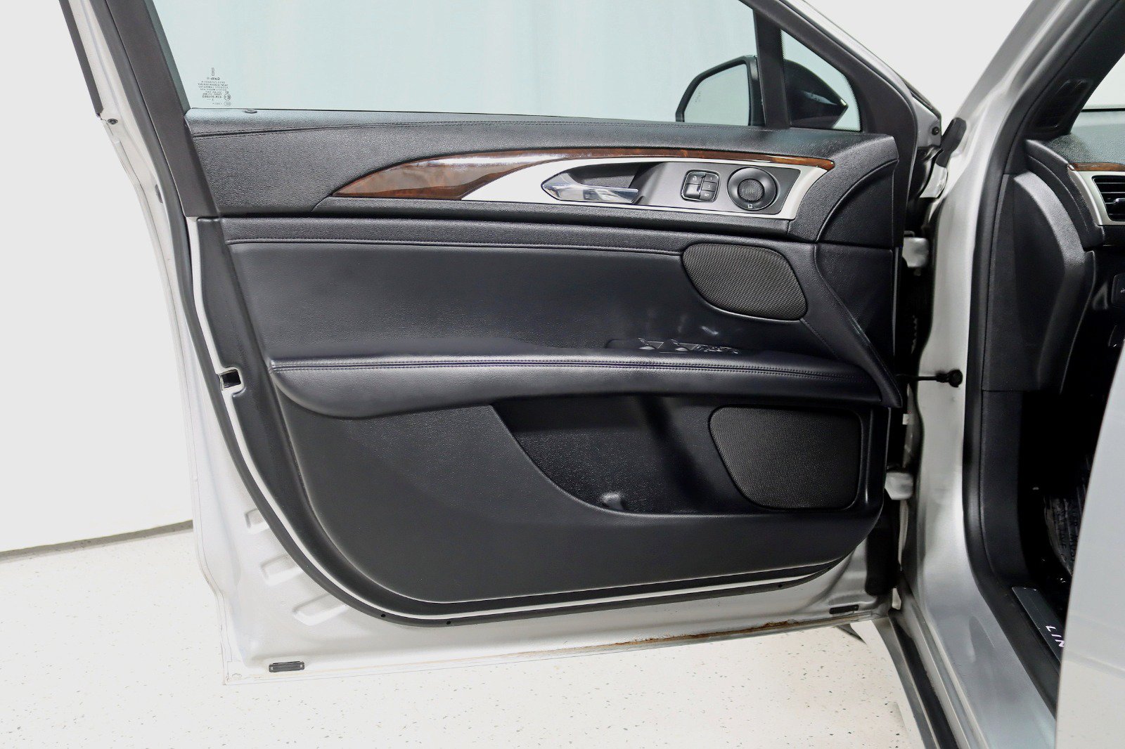 Used 2019 Lincoln MKZ Reserve AWD/4WD image 30