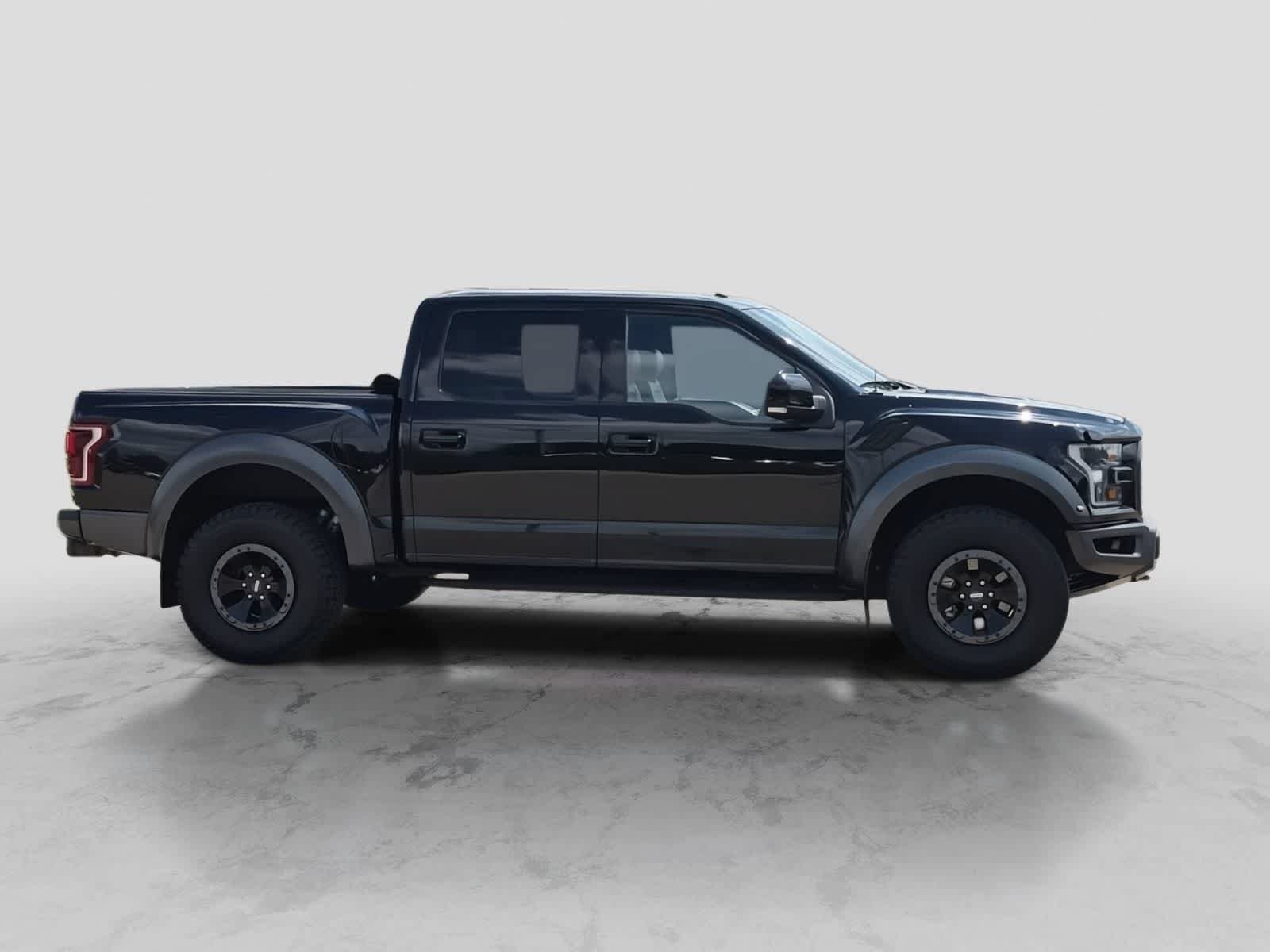 Used 2018 Ford F150 Raptor w/ Equipment Group 802A Luxury AWD/4WD image 9